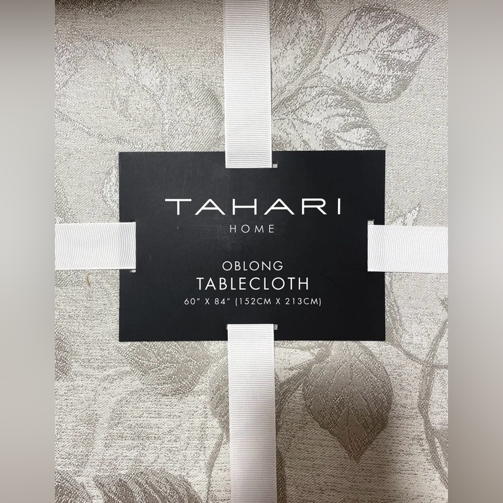NEW TAHARI TABLECLOTH 60 X 84 LUXURY SATEEN W FALLING LEAVES MOTIF OBLONG 6 - 8